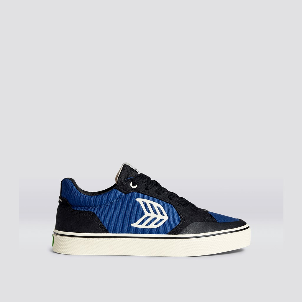 The Vallely Cariuma Low Top Daim Bleu Homme | VBE-7780711